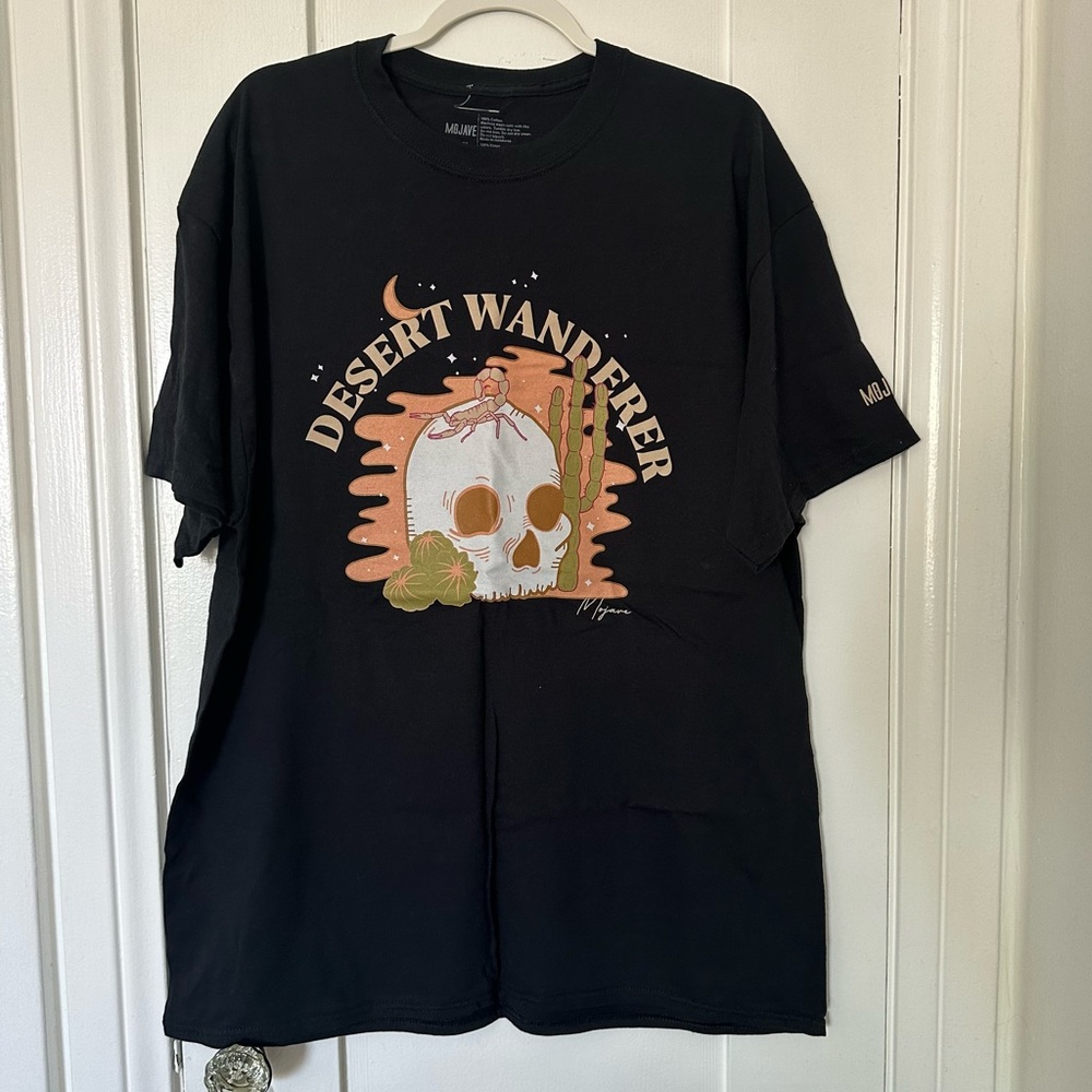 Oversized t shirt, unisex, L size, Mojave, never worn but no tags on it